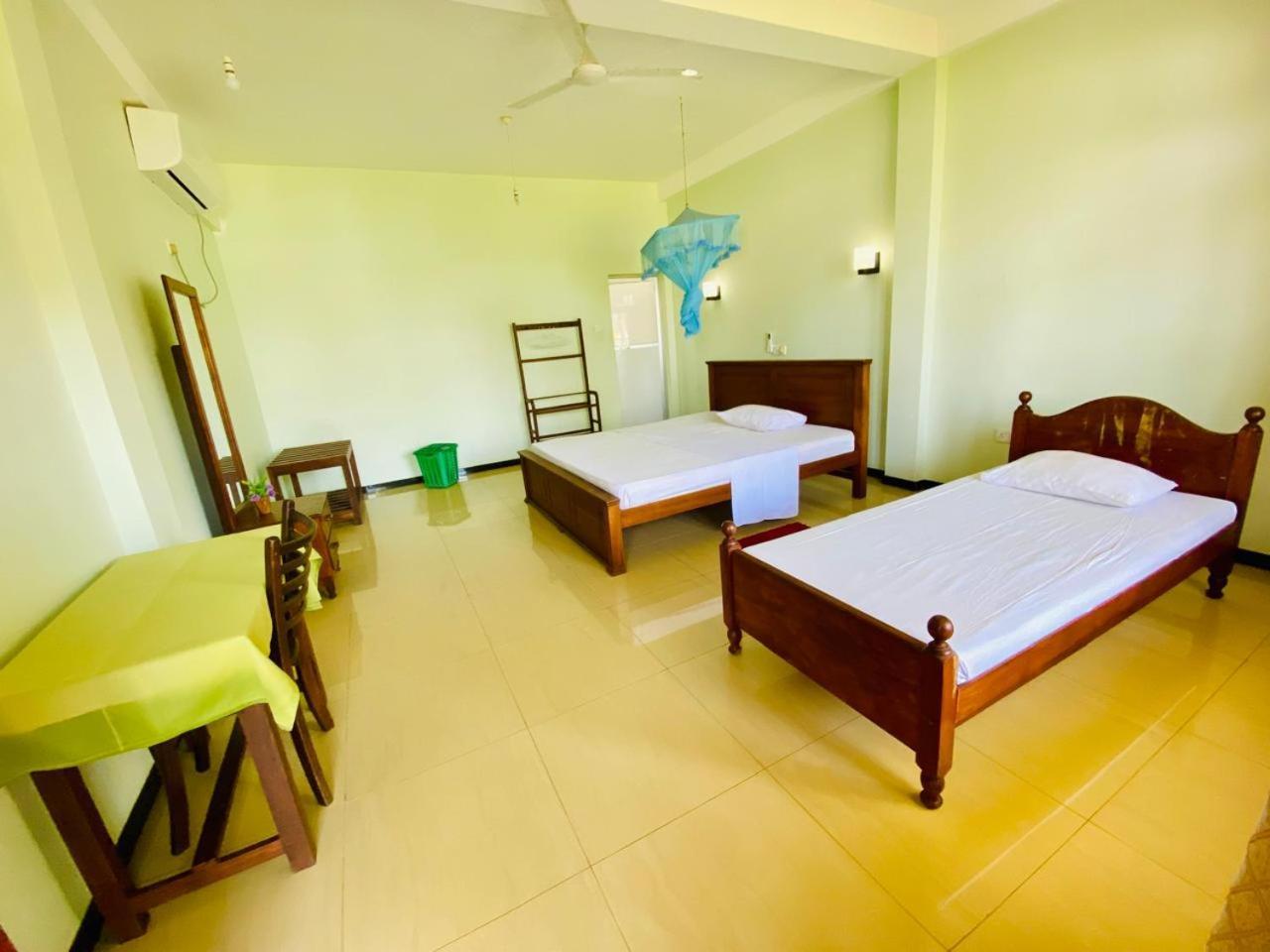 Hotel Tk Green Garden Matara Exterior foto