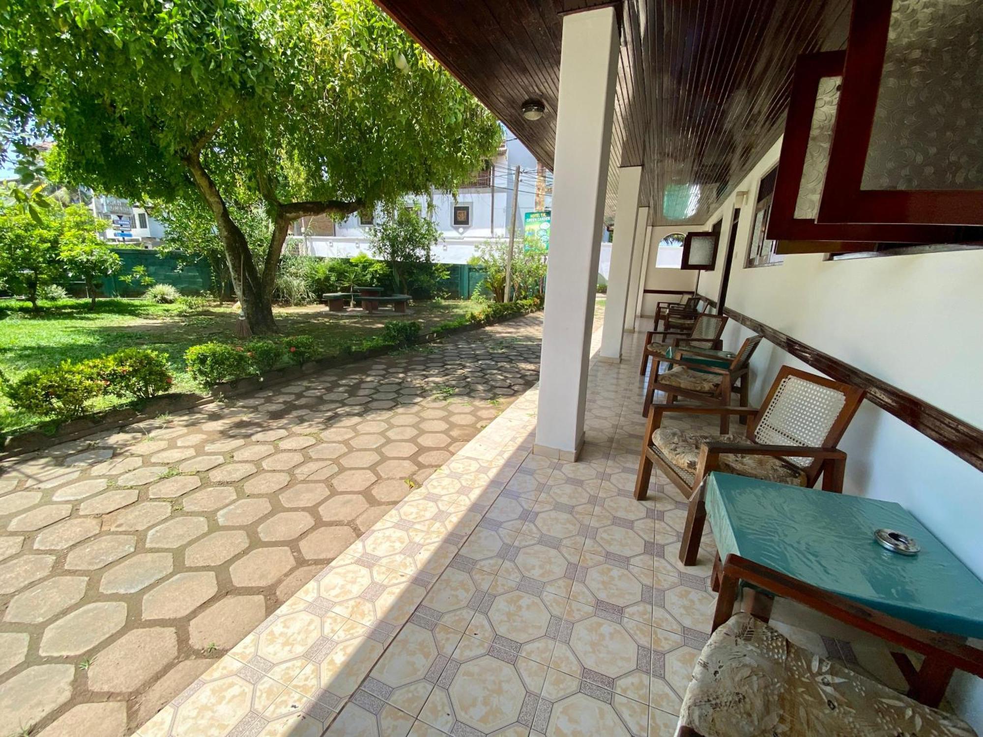 Hotel Tk Green Garden Matara Exterior foto